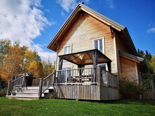 Lac-Etchemin Ski Chalet | CHALET RIVIÈRE ETCHEMINS, Un endroit unique