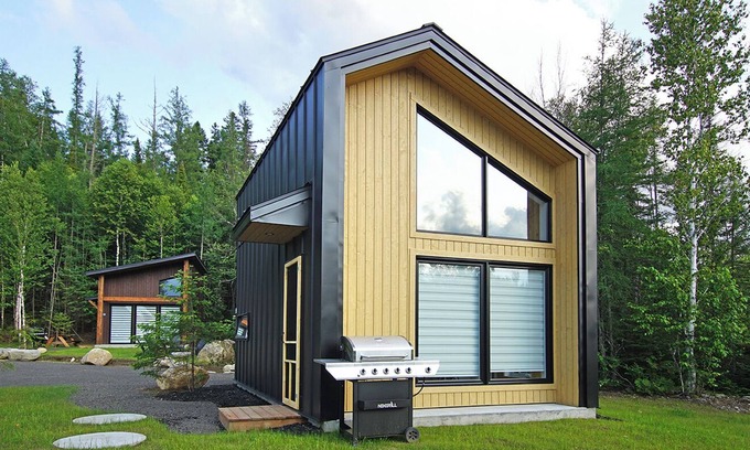 Sainte-Marguerite-du-Lac-Masson Ski Chalet | Glamping in the comfort of a mini chalet