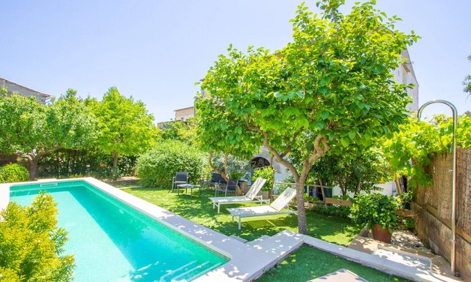 Mancor de la Vall Ski Chalet | Ca Ses Monges Mallorcan house for 10 with swimming pool in Mancor de la Vall