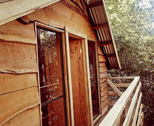 Lican Ray House | Cabaña entre los hualles