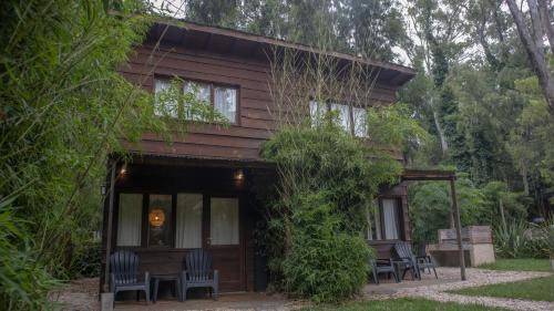 Bosque Peralta Ramos Cabin | Cabañas Aire Fresco