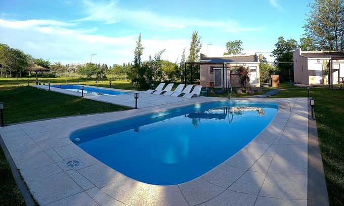 Ranchos House | Cabañas La Deseada (Ranchos, Buenos Aires)