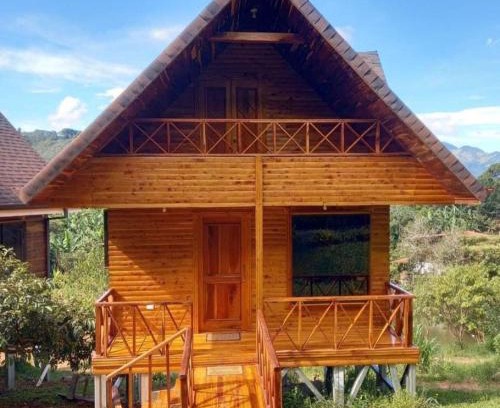 Central Valley Cabin | Cabañas La Laguna