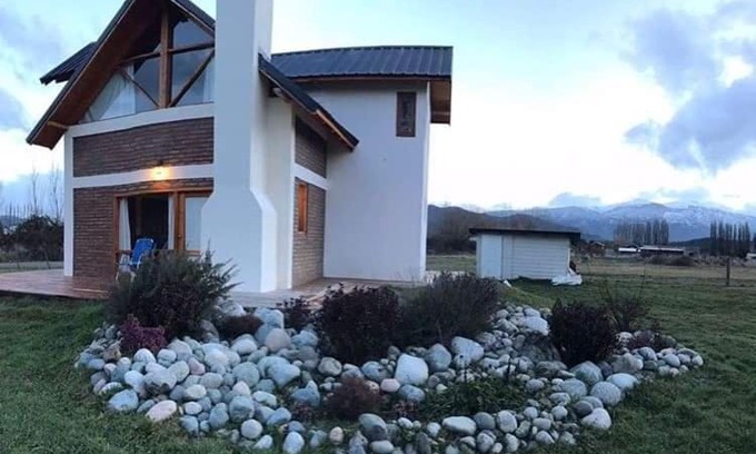 Lago Puelo House | Cabañas La Ufu