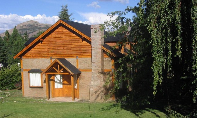 Esquel Cabin | Cabañas Lorien