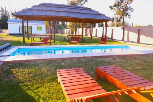 Las Compuertas Ski Chalet | Cabañas Willy Azul con pileta climatizada y parque en Mendoza