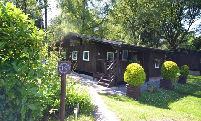 Cenarth House | Caban Coetir