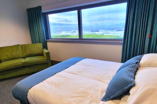 Pendine Hotel | Caban, Pendine Sands