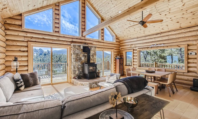 Coal Creek Ski Chalet | Cabana Cielo - Heavenly Views from the Continental Divide to Denver!