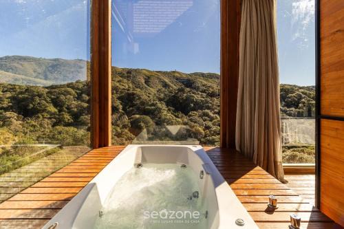 Anitapolis House | Cabana com vista deslumbrante na serra VST020