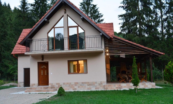 Finis House | cabana din padure