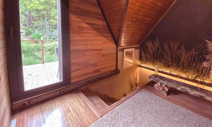 Vila Iara Cabin | Cabana Encantos da Serra 5 minutes from capivari. we accept pet