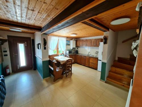 Beclean House | Cabana Giulia