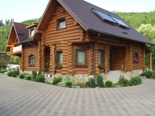 Vatra Moldovitei Cabin | Cabana Piatra Runcului