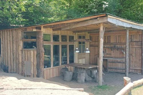 Saint-Eloy-les-Tuileries Other | Cabane aux papillons