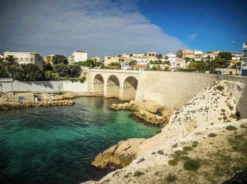 Endoume Bed & Breakfast | Cabanon privatif les pieds dans l'eau