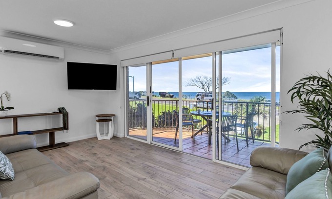 Bogangar Apartment | Cabarita Beachfront with Headland Views - Apt 15