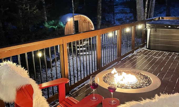 Eagle Lake Ski Chalet | Cabernet Chalet*Private*Hot Tub* Sauna*Beach*Ski in/out*Fireplace*KB*Gameroom
