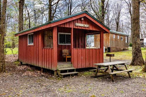 Russell House | Cabin 1