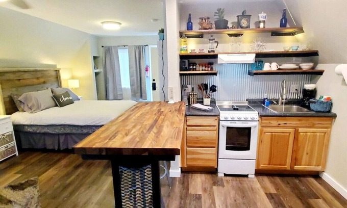 Glenwood Springs Cabin | CABIN 14 Cozy Rustic-Luxury A-FRAME w/Kitchen