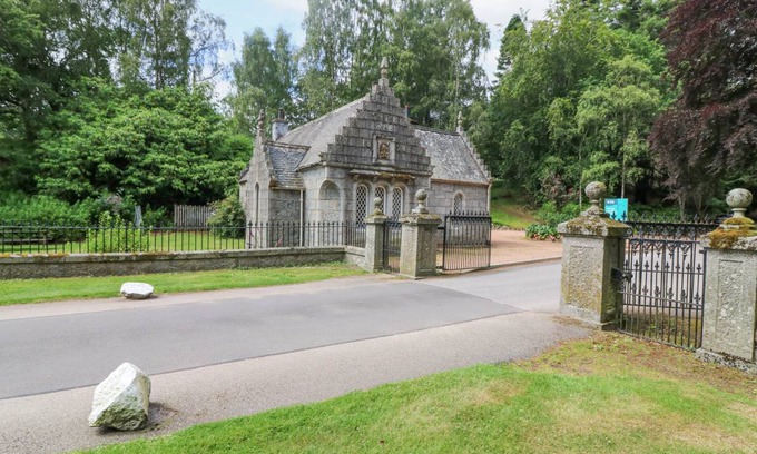 Banchory Cottage | Cabin ∙ 2 bedrooms ∙ 4 guests
