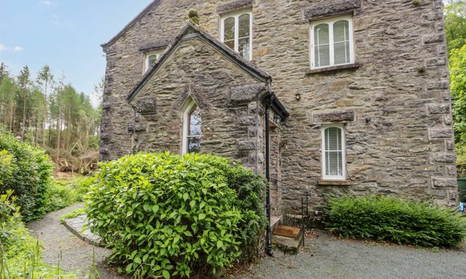 Low Newton Cottage | Cabin ∙ 2 bedrooms ∙ 4 guests
