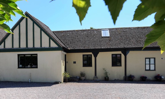 Rousdon Cottage | Cabin ∙ 2 bedrooms ∙ 4 guests