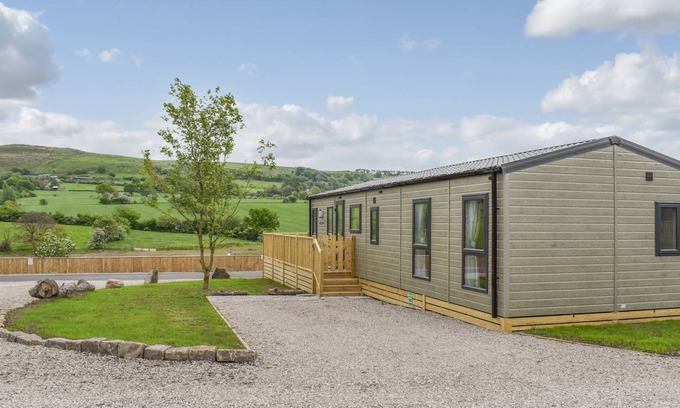 Fence Cottage | Cabin ∙ 2 bedrooms ∙ 4 guests