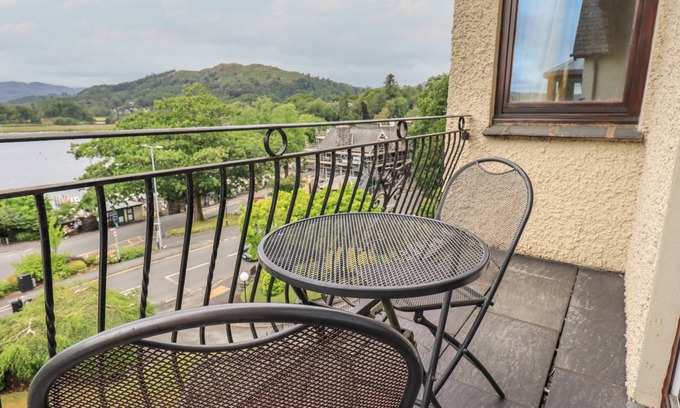 Waterhead Cottage | Cabin ∙ 2 bedrooms ∙ 4 guests