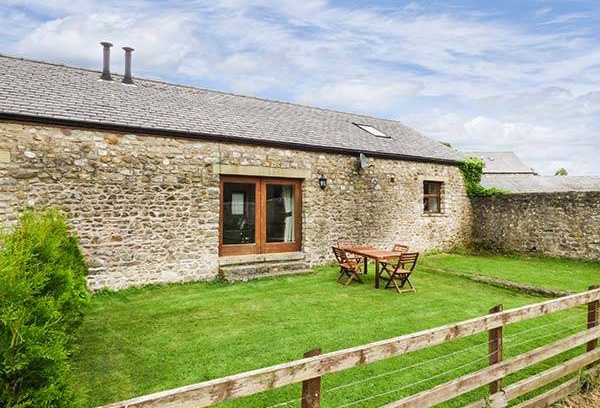 Lancaster Cottage | Cabin ∙ 2 bedrooms ∙ 4 guests