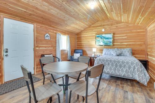 Lakeview House | Cabin 2 Mi to White River Great for Anglers!