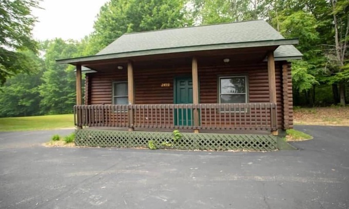 Gaylord House | Cabin 2498 - Spacious Log Cabin inside Private Resort