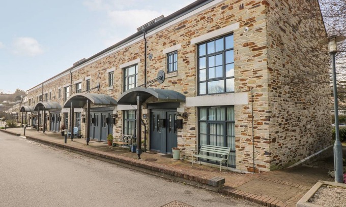 Lostwithiel Cottage | Cabin ∙ 3 bedrooms ∙ 6 guests