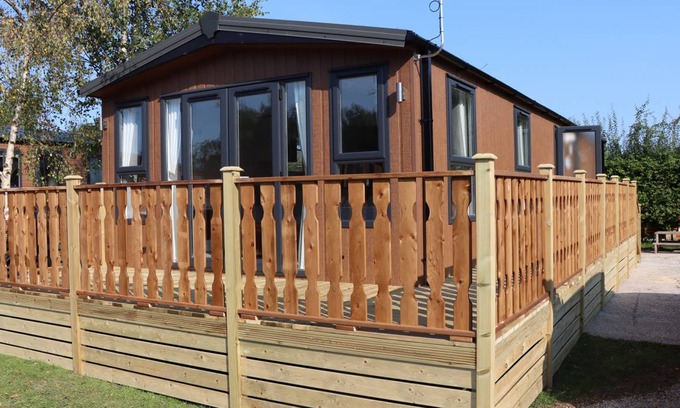 South Lakeland Leisure Village Cottage | Cabin ∙ 3 bedrooms ∙ 6 guests