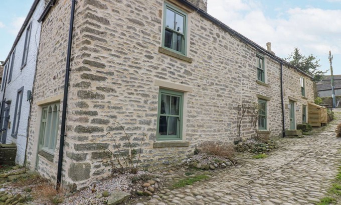 Middleham Cottage | Cabin ∙ 3 bedrooms ∙ 5 guests
