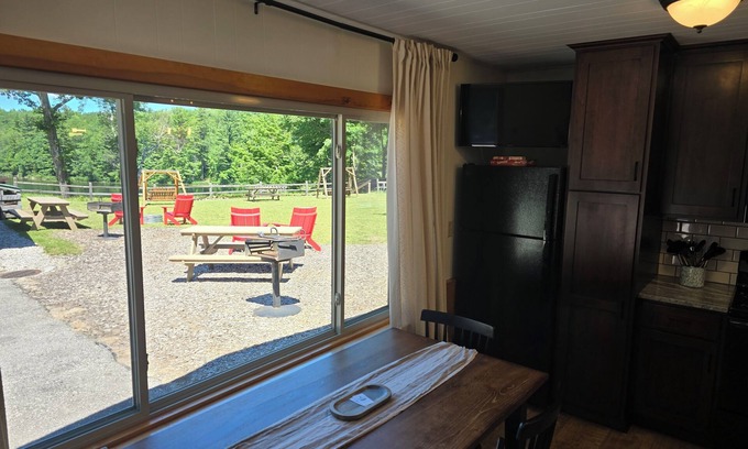 Lake Ann Cabin | Cabin #3- Sleeping Bear Resort