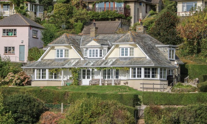 Newton Ferrers Cottage | Cabin ∙ 4 bedrooms ∙ 8 guests