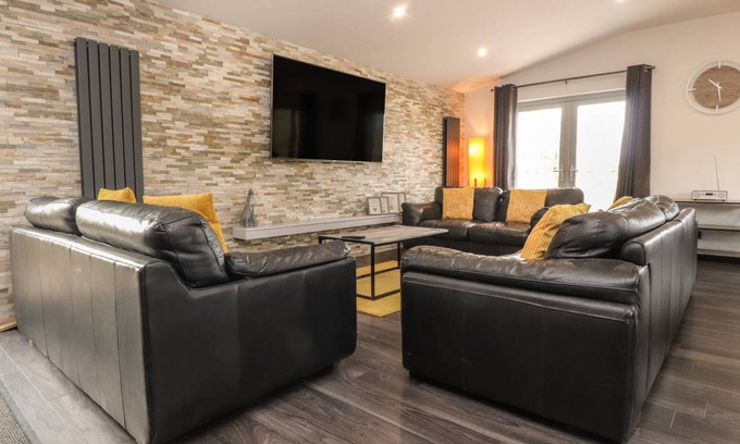 Wennington Cottage | Cabin ∙ 4 bedrooms ∙ 10 guests