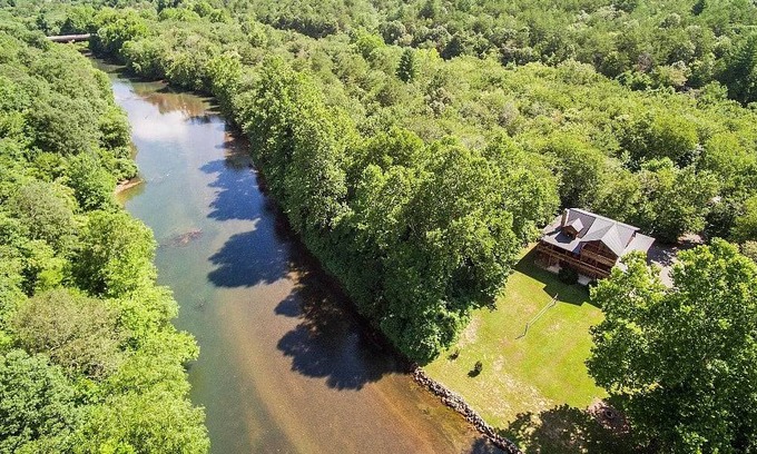 Copperhill Cabin | Cabin ∙ 5 bedrooms ∙ 10 guests