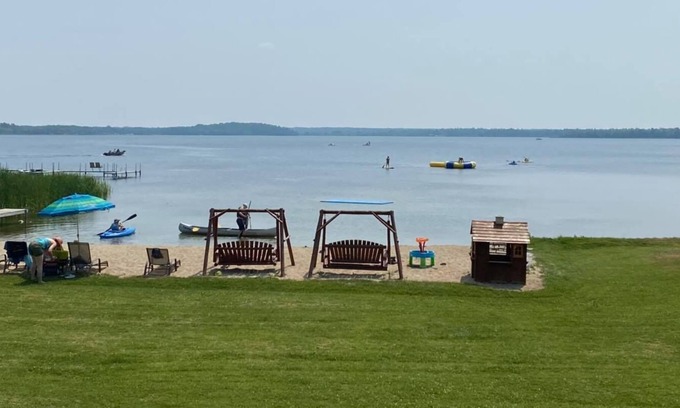 Hines Resort | Cabin 5 Family/Pet Friendly Resort Amenities Dock Fishing Beach Resort Amenities