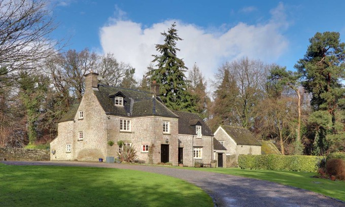 Lydney Cottage | Cabin ∙ 6 bedrooms ∙ 14 guests