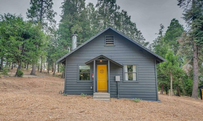 Twin Peaks Cabin | Cabin #6 - The Perch at Twin Peaks