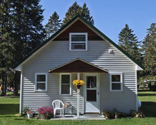 Carp Lake House | Cabin #7 - Northwoods Retreat cabin
