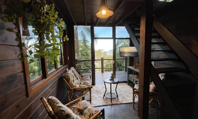 Armacao Cabin | Cabin at Armação beach - Florianópolis, sea view, sunrise 🌅🏡