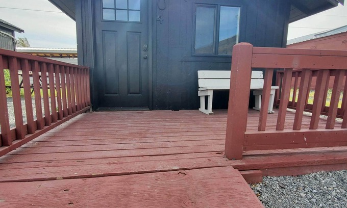Coulee City Apartment | Cabin at Blue Lake in Central Washington (Cabin 5)