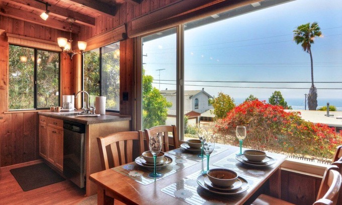 Cardiff-by-the-Sea House | Cabin by the Sea in Cardiff