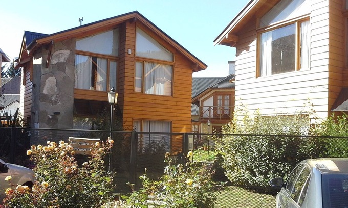 Lanin National Park Cabin | Cabin Cuatro Estaciones with mountain views