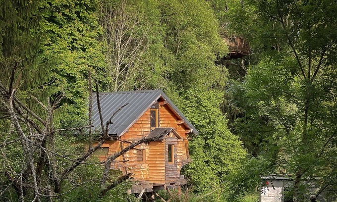Nans-sous-Sainte-Anne Cabin | Cabin for family or friends, nature holidays