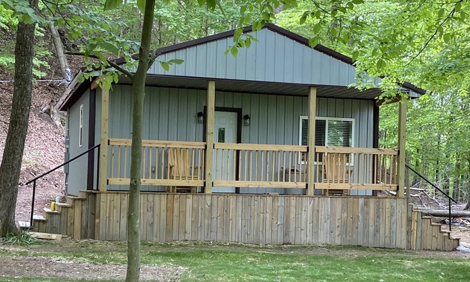 Turtle Creek Cabin | Cabin Hatfield McCoy Ivy Branch