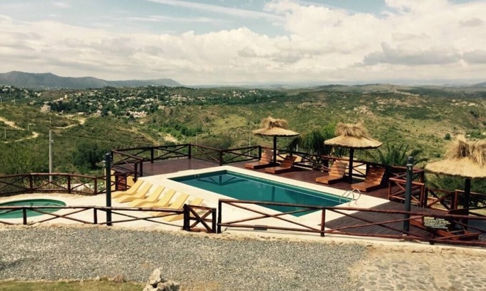 Yocsina Cabin | Cabin in Carlos Paz with swimming pool